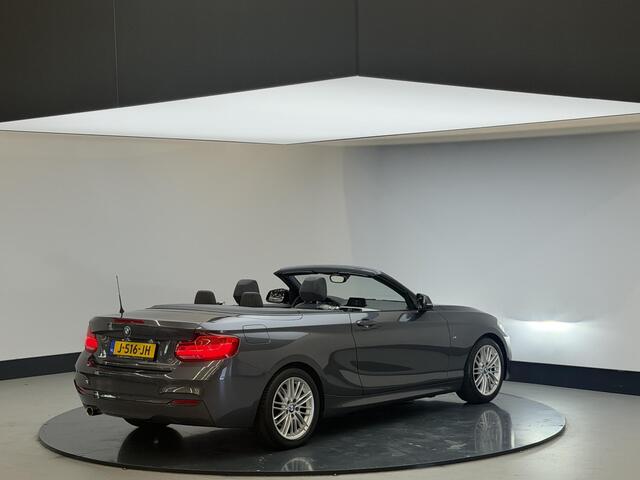 BMW 2-SERIE Cabrio 218i High Executive Automaat | M pakket | Stoel verw |