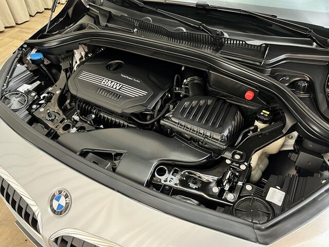 BMW 2-SERIE Active Tourer 218i Executive Edition *LEDER* Keyless / Camera / Elektrische kofferklep / Navigatie / PDC / 17"LMV