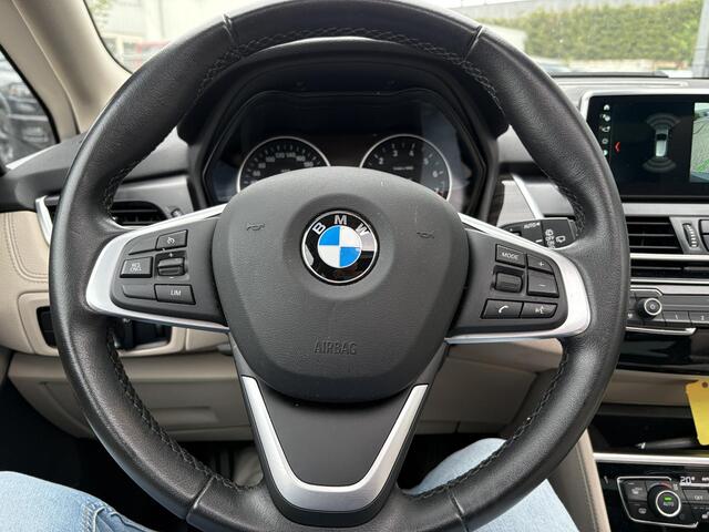 BMW 2-SERIE Active Tourer 225xe iPerformance High Executive | PHEV | Panoramadak | Stoelverwarming | Leder | Head-Up | Navi