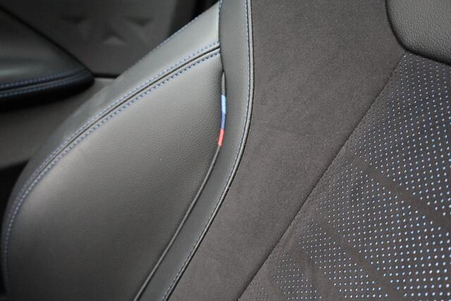 BMW 2-SERIE Coupé 220i Panoramadak | M-Sport | B.T.W. | HIFI