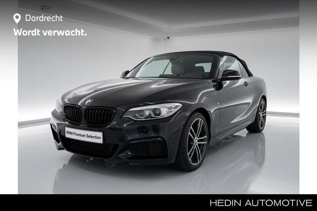 BMW 2-SERIE Cabrio 218i High Executive M-Sport | Stuur- stoelverwarming | Camera | 2 jaar Premium Selection Garantie