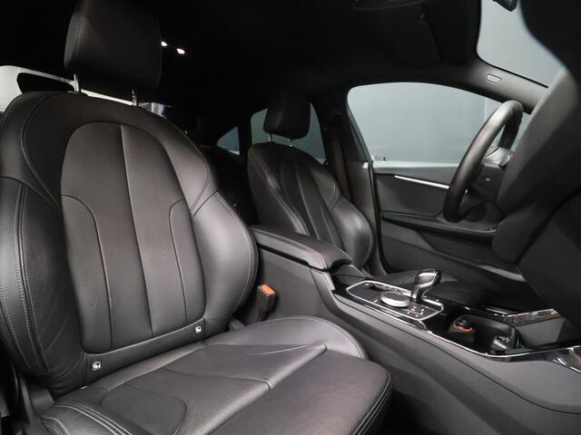 BMW 2-SERIE Gran Coupé 218i High Executive Edition M Sport [APPLE CARPLAY, ANDROID, STOELVERWARMING, ADAPTIVE LED, VOL LEDER, DIGITAL DASH, PDC V+A, DRIVING ASSISTANT, CRUISE CONTROL, GROOT NAVIGATIE, CLIMATE CONTROL, NIEUWSTAAT]