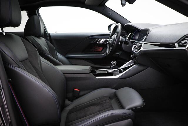 BMW 2-SERIE Coupé M240i xDrive High Executive | SCHUIFDAK | HARMAN KARDON | HEAD UP | DRAADLOZE LADER