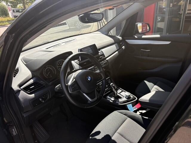 BMW 2-SERIE Active Tourer 220i High Executive | Navi | Cruise | Camera | 100.204 km Dealeronderhouden