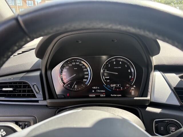BMW 2-SERIE Active Tourer 220i High Executive | Navi | Cruise | Camera | 100.204 km Dealeronderhouden