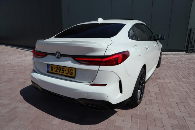 BMW 2-SERIE Gran Coupé 218i Executive M Edition Automaat M-Performance Pakket Panoramadak Etc. Etc.