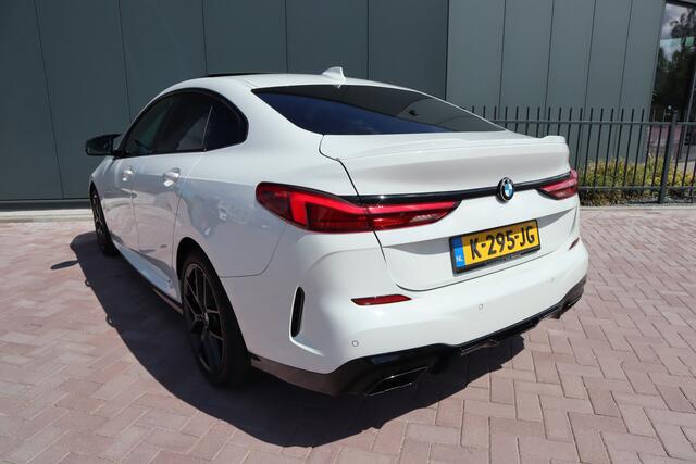 BMW 2-SERIE Gran Coupé 218i Executive M Edition Automaat M-Performance Pakket Panoramadak Etc. Etc.