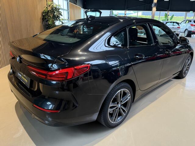 BMW 2-SERIE Gran Coupé 218i Executive Edition Automaat | Navigatie | Cruise/climate control |