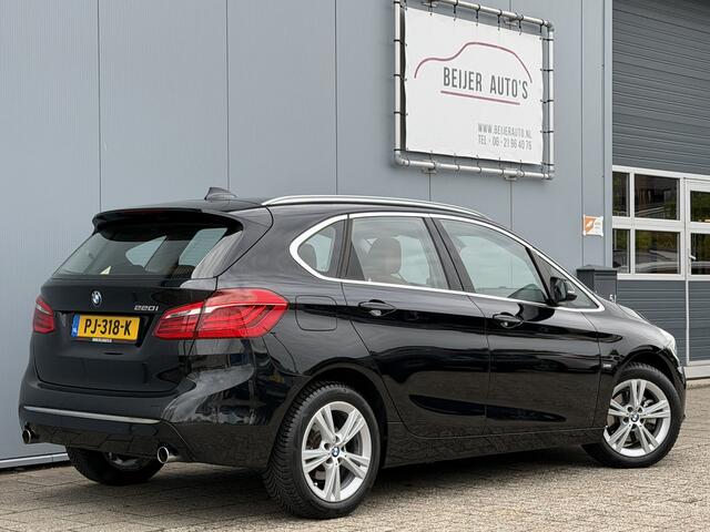 BMW 2-SERIE Active Tourer 220i High Executive Automaat Navigatie/LED.