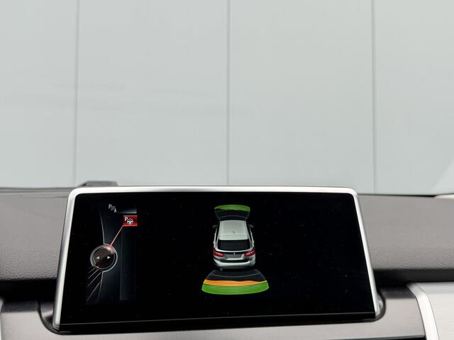 BMW 2-SERIE Active Tourer 220i High Executive Automaat Navigatie/LED.