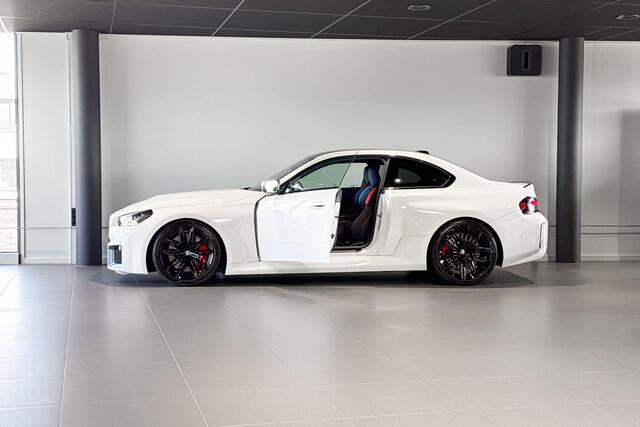 BMW 2-SERIE Coupé M2 | Harman Kardon | Carbon Pack | Head-Up Display | Comfort Access | Stoelverwarming |