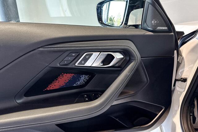 BMW 2-SERIE Coupé M2 | Harman Kardon | Carbon Pack | Head-Up Display | Comfort Access | Stoelverwarming |
