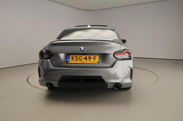 BMW 2-SERIE Coupé 230i M-Sportpakket Pro / LED / Schuifdak / Harman-Kardon / Getint glas / Alu wielen 19 inch