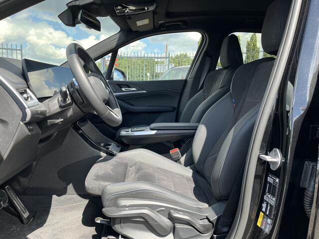 BMW 2-SERIE Active Tourer 225e xDrive | Caera | Stoelvverwaming | Panorama dak | Adaptieve LED koplampen