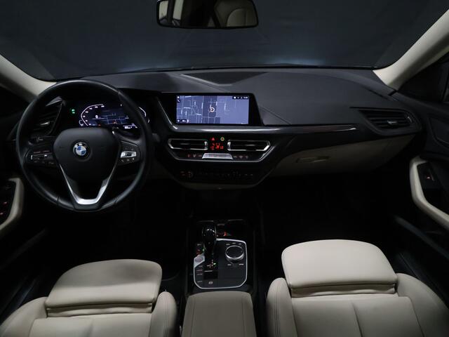 BMW 2-SERIE Gran Coupé 218i Business Edition [APPLE CARPLAY, ANDROID, ADAPTIVE LED, DRIVING ASSISTANT, HIFI, CRUISE CONTROL, CLIMATE CONTROL, DIGITAL DASH, KEYLESS START, RIJSTROOKASSISTENT, VERKEERSBORDHERKENNING, PDC V+A, DAB, BLUETOO