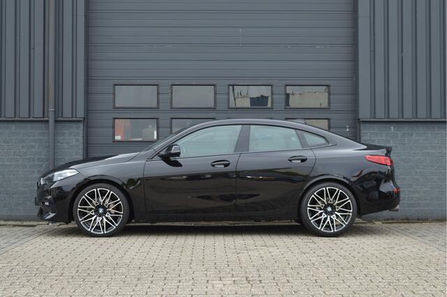 BMW 2-SERIE Gran Coupé 218i Executive Edition | ORG. NL | H&K | CARPLAY |