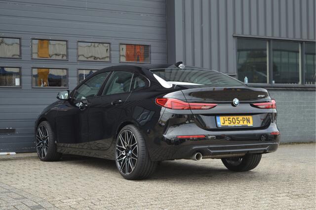 BMW 2-SERIE Gran Coupé 218i Executive Edition | ORG. NL | H&K | CARPLAY |