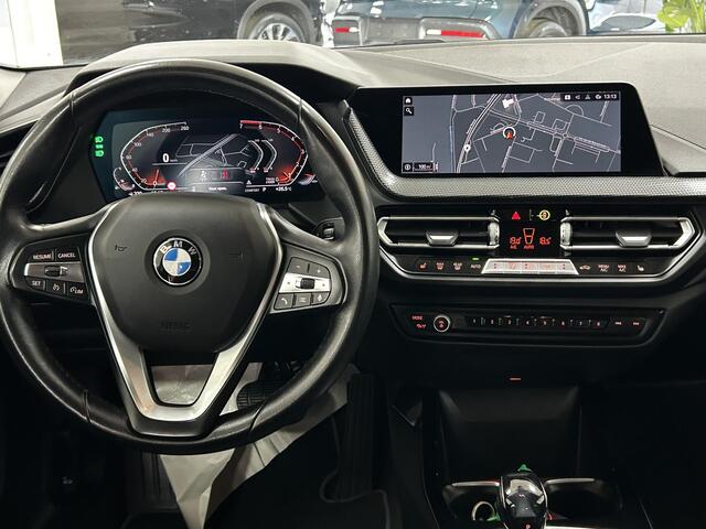 BMW 2-SERIE Gran Coupé 218i High Executive AFNEEMBARE TREKHAAK | LEDEREN BEKLEDING | NAVIGATIE | ACHTERUITRIJCAMERA