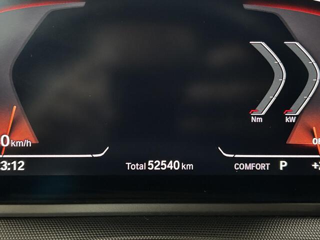 BMW 2-SERIE Gran Coupé 218i High Executive AFNEEMBARE TREKHAAK | LEDEREN BEKLEDING | NAVIGATIE | ACHTERUITRIJCAMERA
