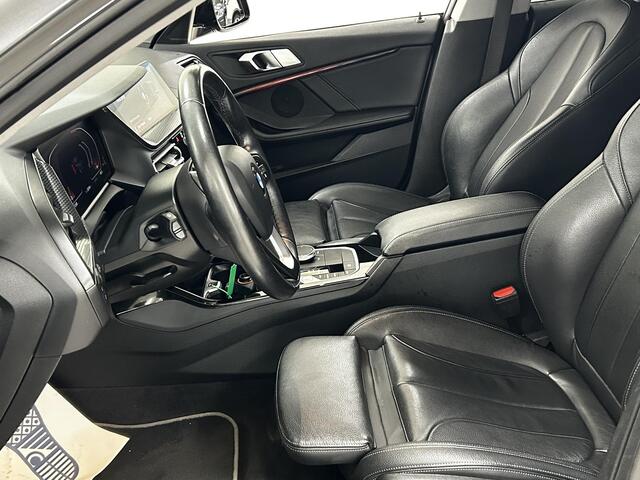 BMW 2-SERIE Gran Coupé 218i High Executive AFNEEMBARE TREKHAAK | LEDEREN BEKLEDING | NAVIGATIE | ACHTERUITRIJCAMERA