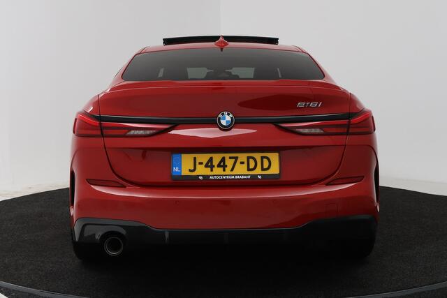 BMW 2-SERIE Gran Coupé 218i Executive Edition (PANORAMADAK, SFEERVERLICHTING, NAVIGATIE, CRUISE CONTROL, DEALER O