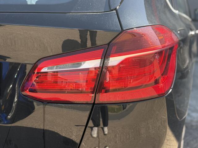 BMW 2-SERIE Active Tourer 218i Executive Automaat - Navigatie - Climate Control - LED Koplampen