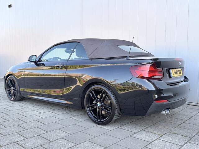 BMW 2-SERIE Cabrio 230i High Executive 252 Pk Automaat M-sport / Navi / DAB / PDC / Windscherm