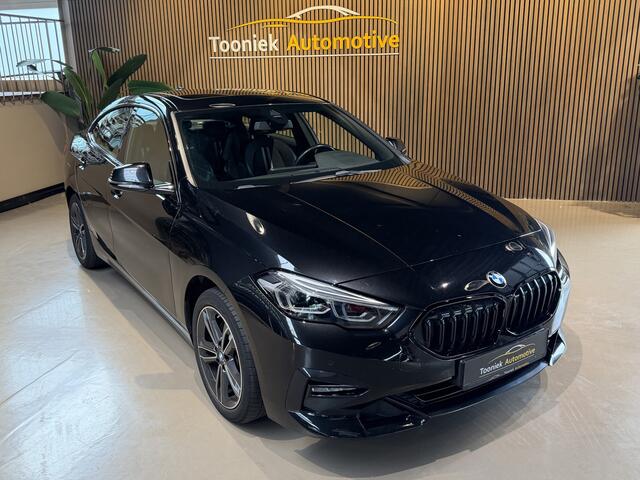 BMW 2-SERIE Gran Coupé 218i Executive Edition Automaat | Navigatie | Cruise/climate control |