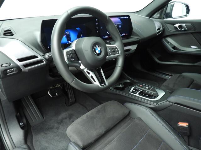 BMW 2-SERIE Gran Coupé 220 | M-Sportpakket | LED | Navigatie | Panoramadak | Stoelverwarming | Sportstoelen | DAB | Harman-kardon sound | Alu 19 inch