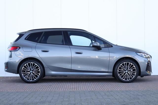 BMW 2-SERIE Active Tourer 225e xDrive M Sportpakket | Travel Pack | Comfort Pack | Premium Pack | Harman Kardon
