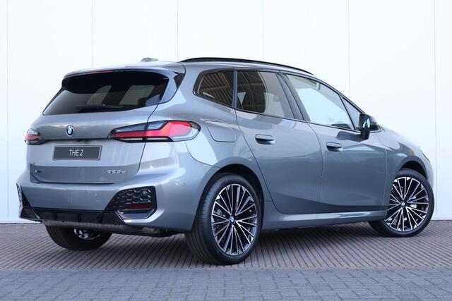 BMW 2-SERIE Active Tourer 225e xDrive M Sportpakket | Travel Pack | Comfort Pack | Premium Pack | Harman Kardon