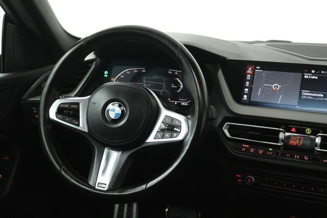 BMW 2-SERIE Gran Coupé 218i High Executive (PANORAMADAK, CAMERA, STOELVERWARMING, NAVIGATIE)