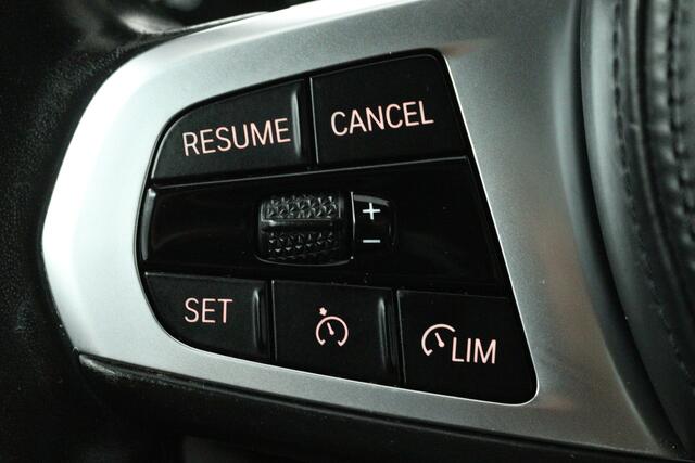 BMW 2-SERIE Gran Coupé 218i High Executive (PANORAMADAK, CAMERA, STOELVERWARMING, NAVIGATIE)