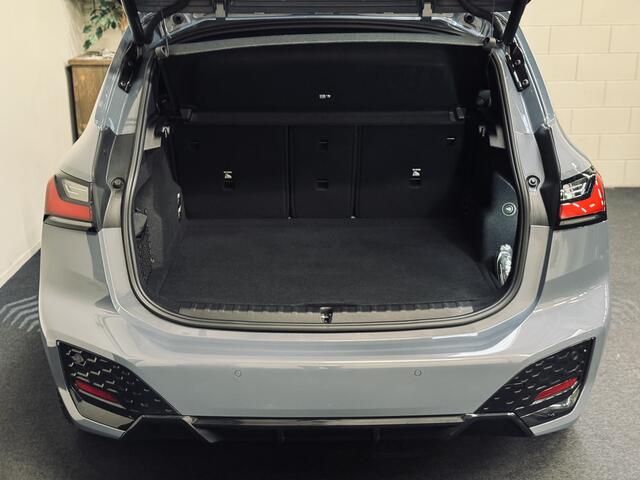 BMW 2-SERIE Active Tourer 225e xDrive M-Sport | 19" | Panorama | Trekhaak | HK