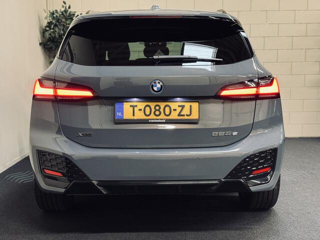 BMW 2-SERIE Active Tourer 225e xDrive M-Sport | 19" | Panorama | Trekhaak | HK
