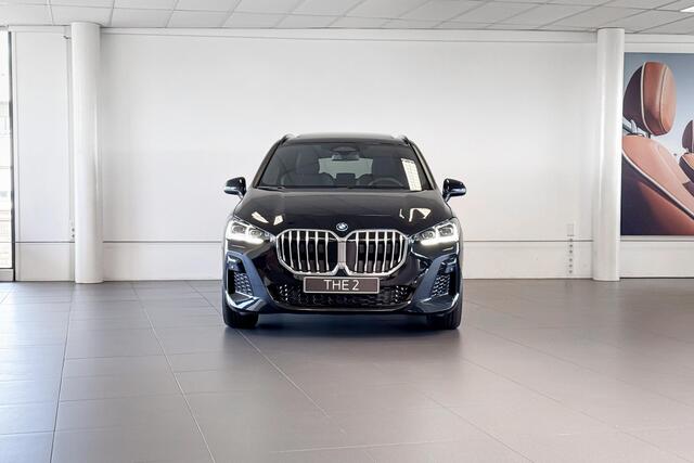 BMW 2-SERIE Active Tourer 225e xDrive | M Sport | Glazen Panoramadak | Harman Kardon | Stoelverwarming |