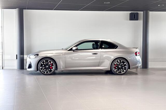 BMW 2-SERIE Coupé 220i | M Sport Pro | Glazen schuif-/kanteldak | Harman Kardon | Stoelverwarming | Comfort Access |