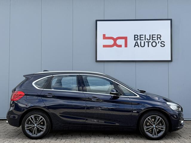 BMW 2-SERIE Active Tourer 220i High Executive Automaat Navigatie/Trekhaak.