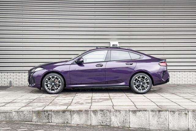 BMW 2-SERIE Gran Coupé 220 M Sport | Panoramadak | Harman Kardon