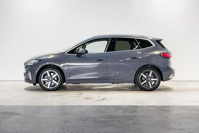 BMW 2-SERIE Active Tourer 225e xDrive | Luxury Line | Premium Pack | Comfort Pack | Travel Pack | Trekhaak