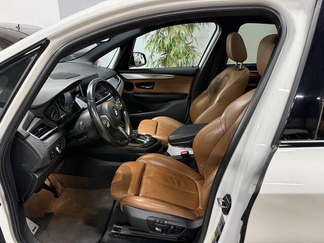 BMW 2-SERIE Active Tourer 225xe iPerformance High Exe. M // Panodak // Leer