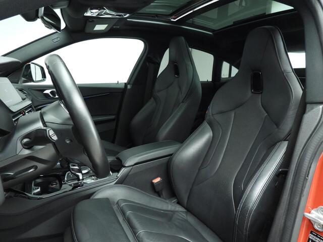BMW 2-SERIE Gran Coupé 218i | M-Sportpakket | LED | Leder | HUD | Active cruise | M-Zetels | Panoramadak | Keyles go | DAB | Hifi speakers | Alu 19 inch