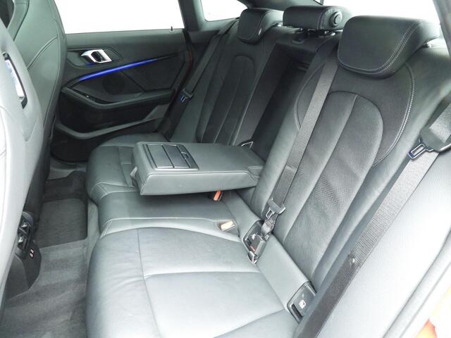 BMW 2-SERIE Gran Coupé 218i | M-Sportpakket | LED | Leder | HUD | Active cruise | M-Zetels | Panoramadak | Keyles go | DAB | Hifi speakers | Alu 19 inch