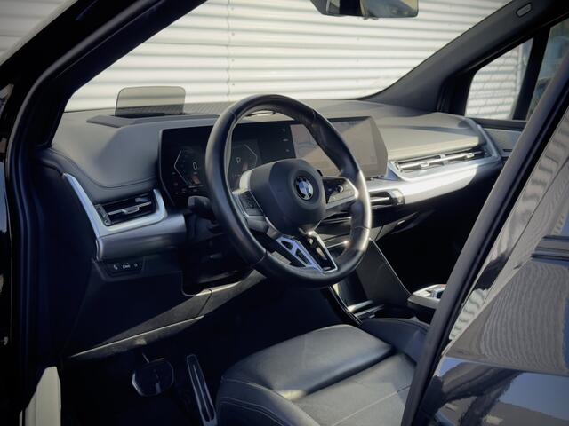 BMW 2-SERIE Active Tourer | 218 i | M Sport | Panodak | Harman Kardon | Head Up | Driving Assistant |