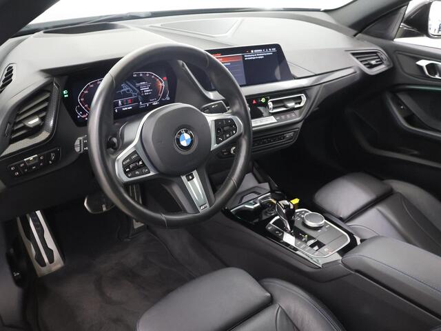 BMW 2-SERIE Gran Coupé 218i M Sport | Achteruitrijcamera | Memorystoel | Stoel en stuurwielverwarming | Panoramadak | Cruise control adaptief |