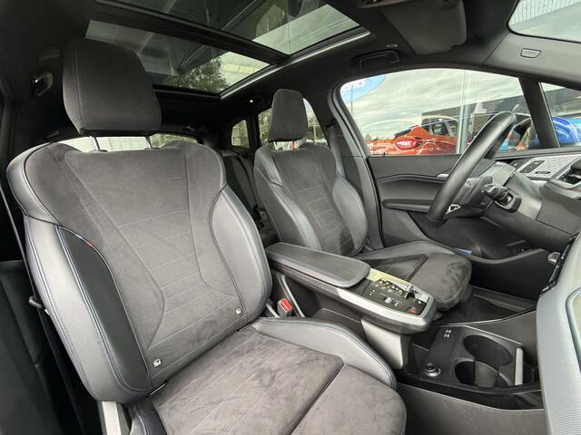BMW 2-SERIE Active Tourer | M-sport | 230e xDrive | M | H&K | PANO | Adaptive CC | Elec Stoelen | Trekhaak | Interesse, Proefrit? Bel of app met: 06-24 28 28 42/ 06-42130156
