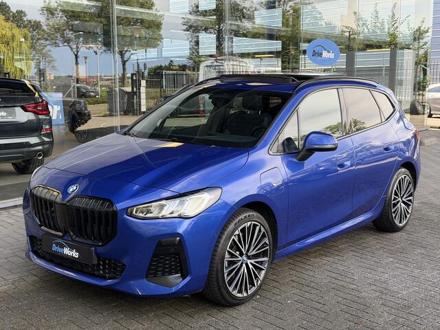 BMW 2-SERIE Active Tourer | M-sport | 230e xDrive | M | H&K | PANO | Adaptive CC | Elec Stoelen | Trekhaak | Interesse, Proefrit? Bel of app met: 06-24 28 28 42/ 06-42130156