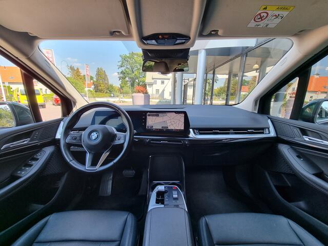 BMW 2-SERIE Active Tourer 225e xDrive 4WD | Plugin | Dealerauto | El.trekh. | 2023 | Leder | Topstaat! | Incl.BTW