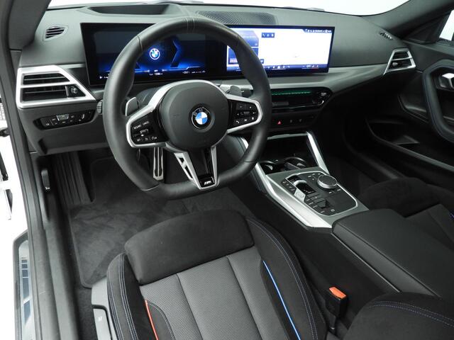 BMW 2-SERIE Coupé 218i | M-Sportpakket | LED | HUD | Sportstoelen | Trekhaak | Stoelverwarming | DAB | Hifi speakers | Alu 19 inch