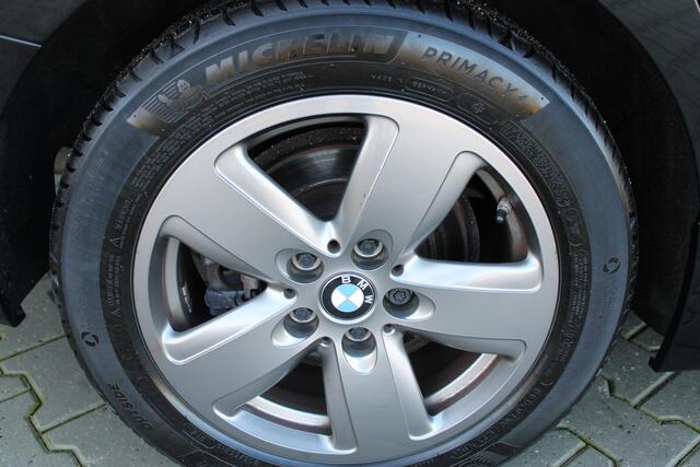 BMW 2-SERIE Gran Coupé 218i Business Edition | Incl. 12 maanden garantie | Cruise control | Climate control | Parkeersensoren | Apple carplay/Android auto | Navigatie | DAB radio | Vol leder sportstoelen |